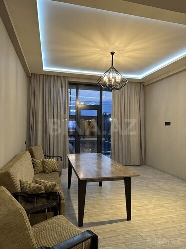 4 otaqlı həyət evi/bağ evi - Novxanı q. - 320 m² (20)