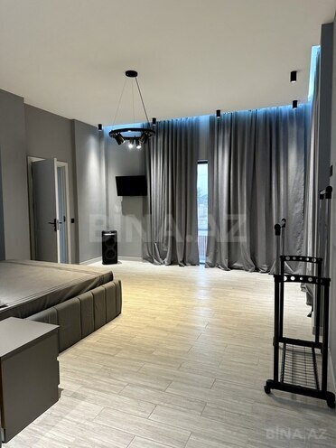 4 otaqlı həyət evi/bağ evi - Novxanı q. - 320 m² (4)
