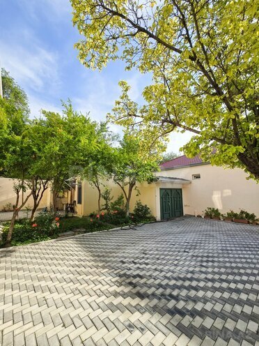 7 otaqlı həyət evi/bağ evi - Qaraçuxur q. - 230 m² (25)