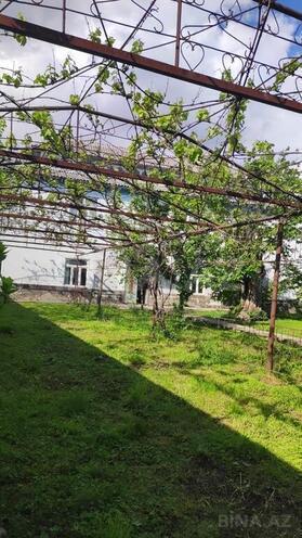 8 otaqlı həyət evi/bağ evi - Qəbələ - 450 m² (2)