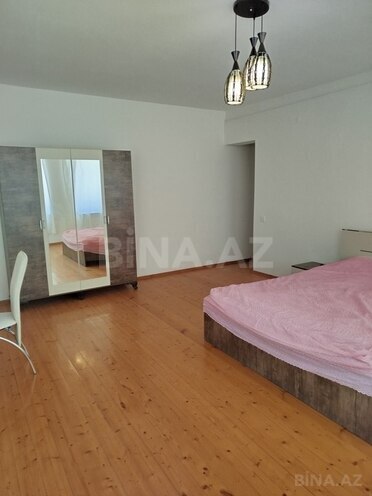 6 otaqlı həyət evi/bağ evi - Novxanı q. - 240 m² (23)