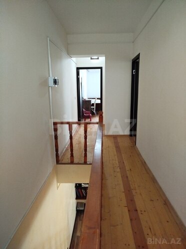 6 otaqlı həyət evi/bağ evi - Novxanı q. - 240 m² (15)