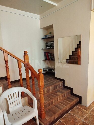 6 otaqlı həyət evi/bağ evi - Novxanı q. - 240 m² (13)