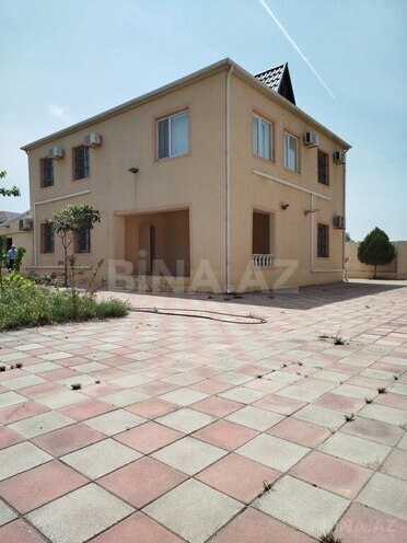 6 otaqlı həyət evi/bağ evi - Novxanı q. - 240 m² (1)