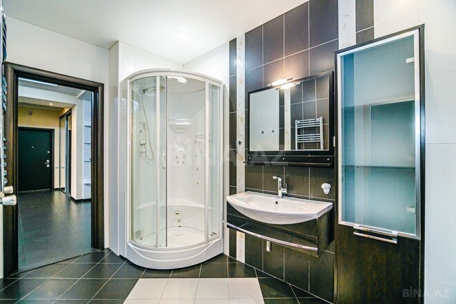 İcarəyə verilir 4 otaqlı yeni tikili 200 m², 28 May m., photo 30 from 32