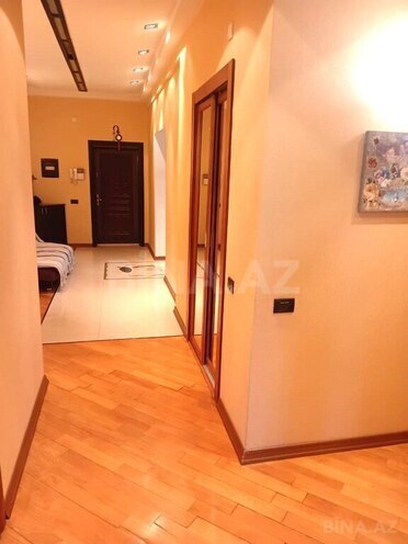 3 otaqlı yeni tikili - 8 Noyabr m. - 170 m² (10)