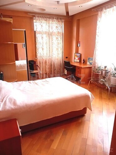 3 otaqlı yeni tikili - 8 Noyabr m. - 170 m² (7)