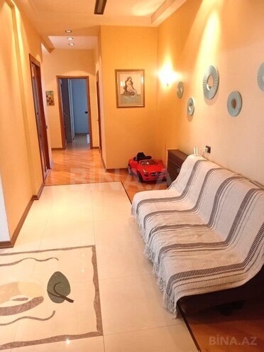 3 otaqlı yeni tikili - 8 Noyabr m. - 170 m² (11)