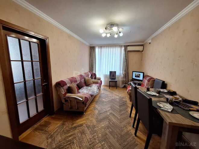 3 otaqlı köhnə tikili - Nizami m. - 70 m² (2)