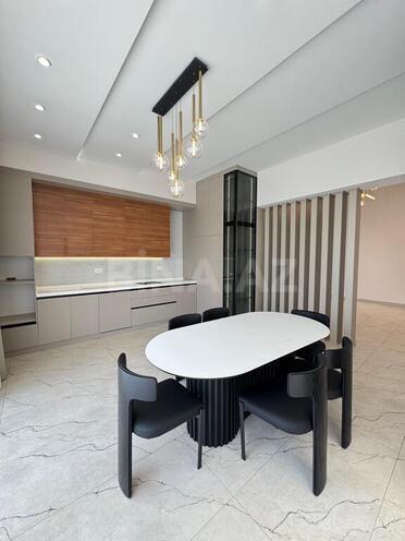 5 otaqlı həyət evi/bağ evi - Şüvəlan q. - 220 m² (11)