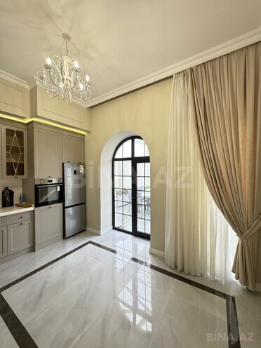 5 otaqlı həyət evi/bağ evi - Şüvəlan q. - 220 m² (21)