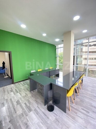3-комн. офис - м. 28 мая - 90 м² (10)