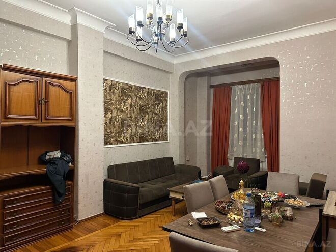 2-комн. вторичка - м. Низами - 75 м² (3)