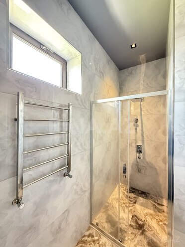 5 otaqlı həyət evi/bağ evi - Şağan q. - 300 m² (19)