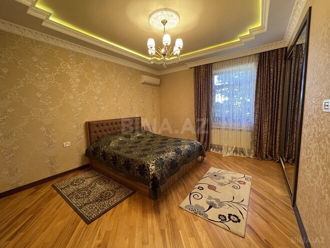 6 otaqlı həyət evi/bağ evi - Şüvəlan q. - 320 m² (12)