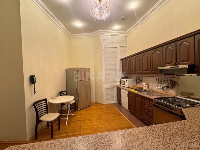 5 otaqlı köhnə tikili - Sahil m. - 203 m² (23)