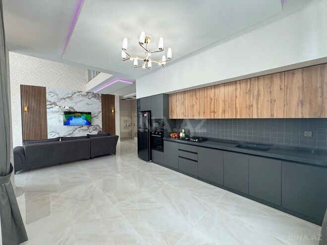 6 otaqlı həyət evi/bağ evi - Novxanı q. - 280 m² (4)