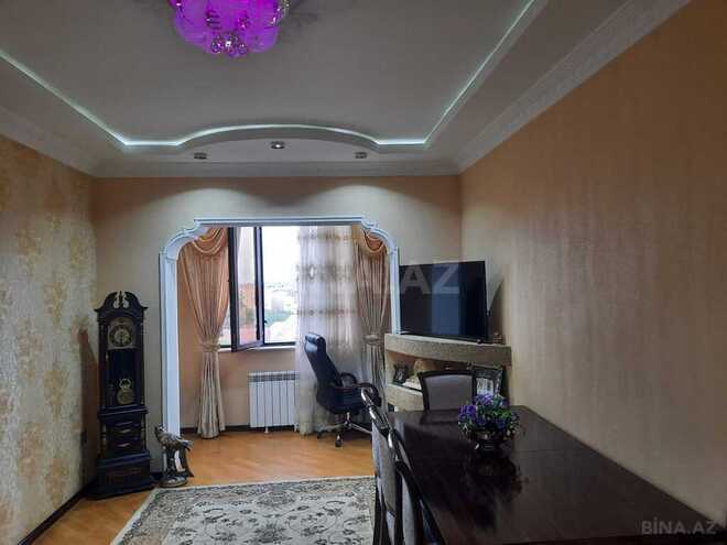 3 otaqlı köhnə tikili - Bakıxanov q. - 72 m² (4)