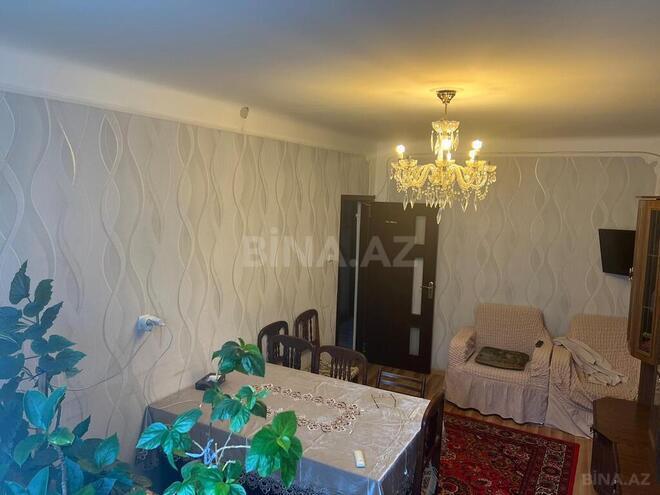 3 otaqlı köhnə tikili - Qaraçuxur q. - 67 m² (2)
