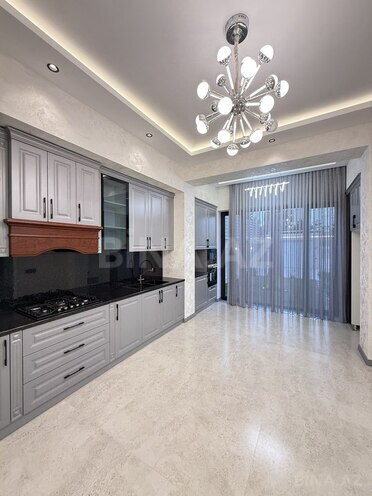 4 otaqlı həyət evi/bağ evi - Şüvəlan q. - 200 m² (19)