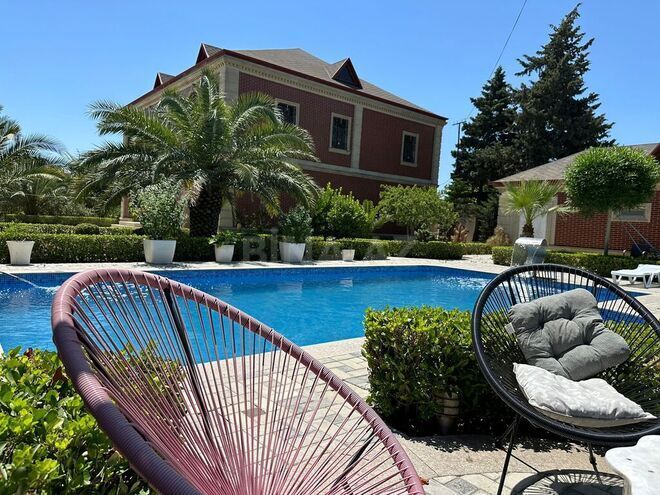 6 otaqlı həyət evi/bağ evi - Mərdəkan q. - 350 m² (1)