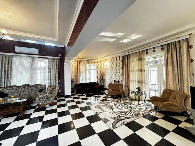 7-комн. дом/дача - пос. Новханы - 370 м² (3)