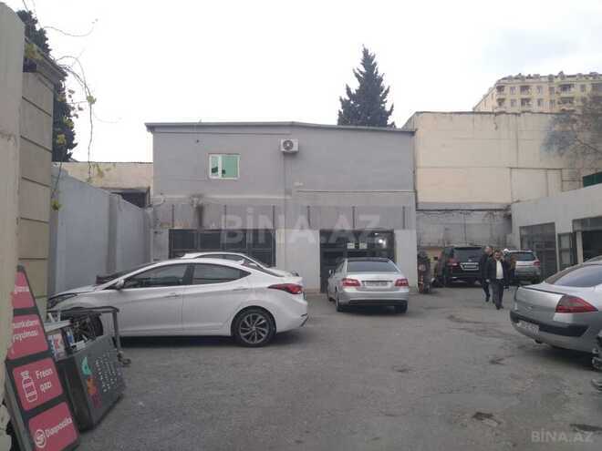 Obyekt - İnşaatçılar m. - 700 m² (2)