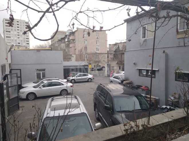 Obyekt - İnşaatçılar m. - 700 m² (16)