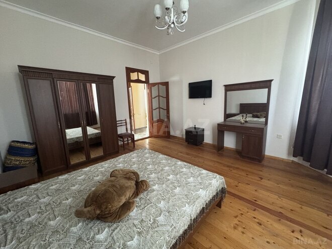 8 otaqlı həyət evi/bağ evi - Mərdəkan q. - 174 m² (14)
