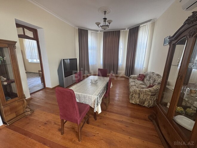 8 otaqlı həyət evi/bağ evi - Mərdəkan q. - 174 m² (6)