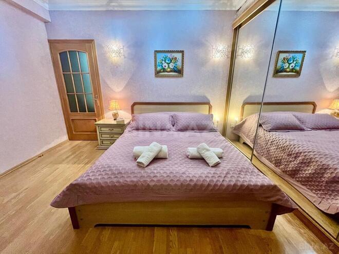 Satılır 3 otaqlı köhnə tikili 85 m², Sahil m., photo 15 from 22