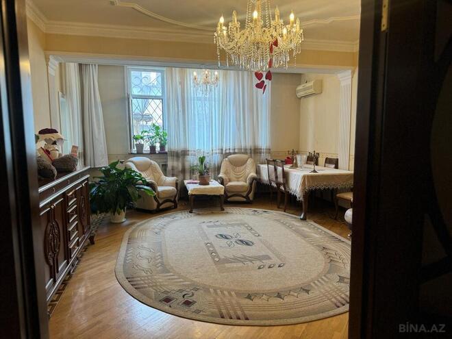 3 otaqlı yeni tikili - 8-ci mikrorayon q. - 128 m² (1)