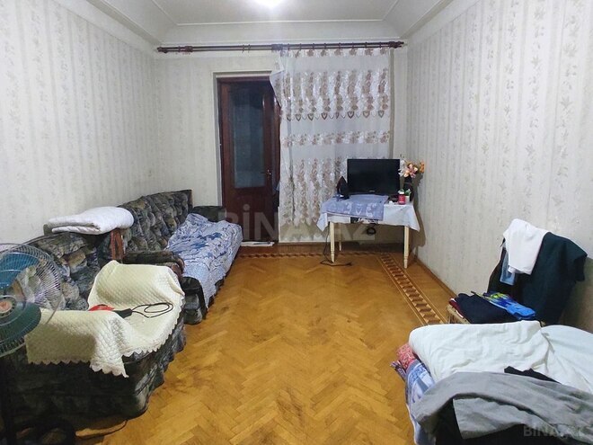 3 otaqlı köhnə tikili - Neftçilər m. - 70 m² (1)