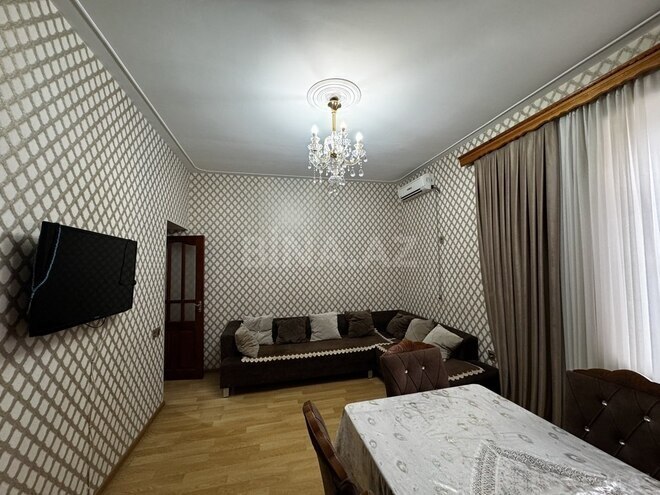 3-комн. вторичка - пос. Бакиханова - 70 м² (2)