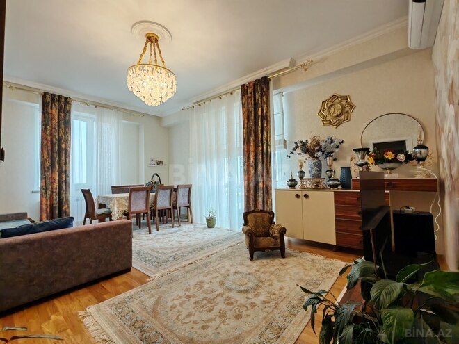 3-комн. новостройка - м. Автовокзал - 90 м² (1)