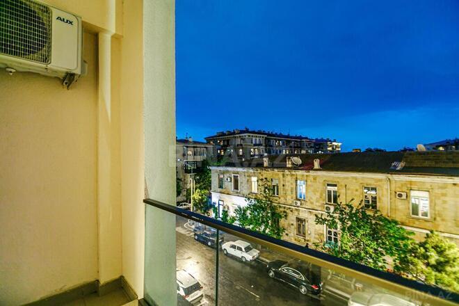 İcarəyə verilir 2 otaqlı yeni tikili 110 m², Bayıl q., photo 27 from 32