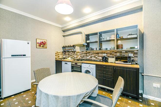 İcarəyə verilir 2 otaqlı yeni tikili 110 m², Bayıl q., photo 17 from 32