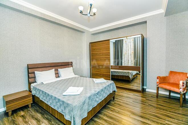 İcarəyə verilir 2 otaqlı yeni tikili 110 m², Bayıl q., photo 31 from 32