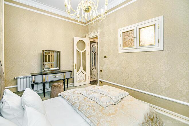 3-комн. новостройка - Сабаильский р. - 180 м² (13)