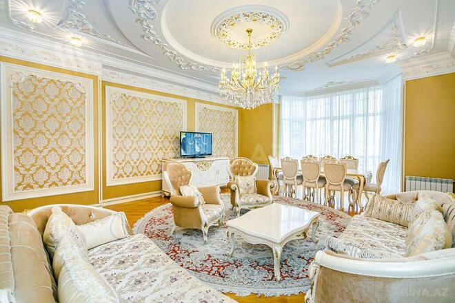 3-комн. новостройка - Сабаильский р. - 180 м² (1)