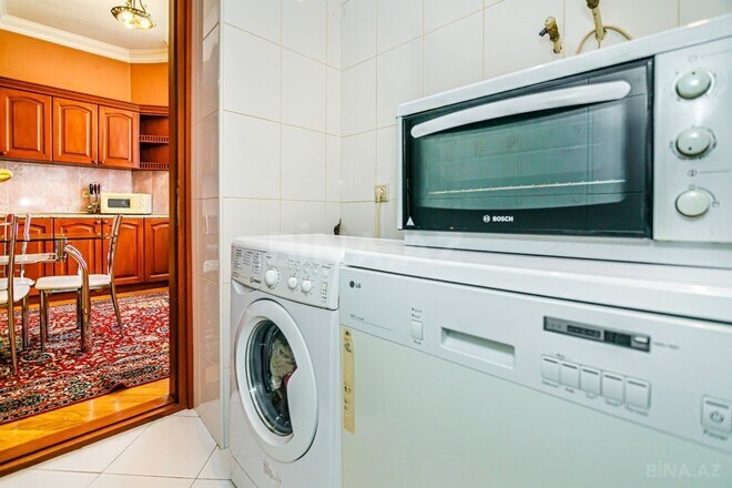 İcarəyə verilir 3 otaqlı yeni tikili 160 m², 28 May m., photo 14 from 32