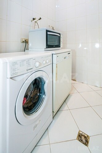 İcarəyə verilir 3 otaqlı yeni tikili 160 m², 28 May m., photo 15 from 32