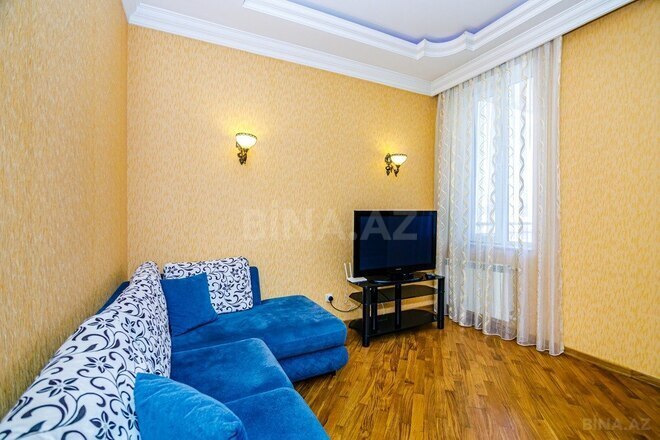İcarəyə verilir 3 otaqlı yeni tikili 160 m², 28 May m., photo 4 from 32