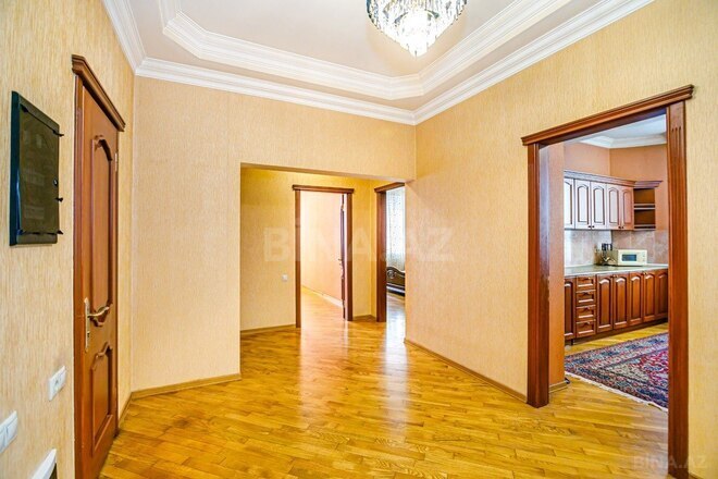 İcarəyə verilir 3 otaqlı yeni tikili 160 m², 28 May m., photo 19 from 32