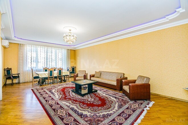 İcarəyə verilir 3 otaqlı yeni tikili 160 m², 28 May m., photo 3 from 32