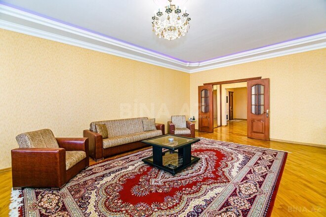 İcarəyə verilir 3 otaqlı yeni tikili 160 m², 28 May m., photo 8 from 32
