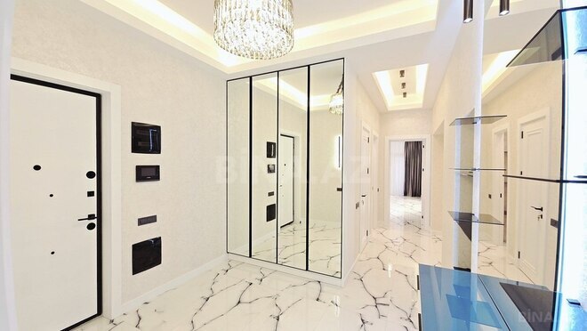 4-комн. новостройка - м. 28 мая - 195 м² (2)