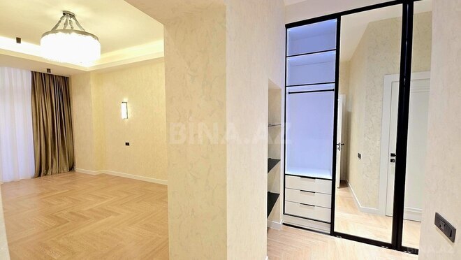 4-комн. новостройка - м. 28 мая - 195 м² (21)