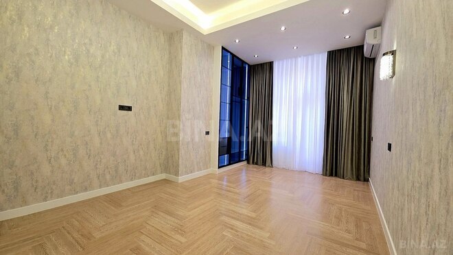 4-комн. новостройка - м. 28 мая - 195 м² (18)