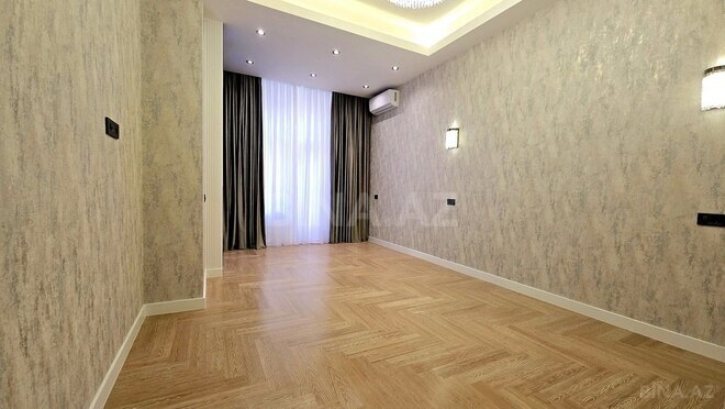 4-комн. новостройка - м. 28 мая - 195 м² (17)